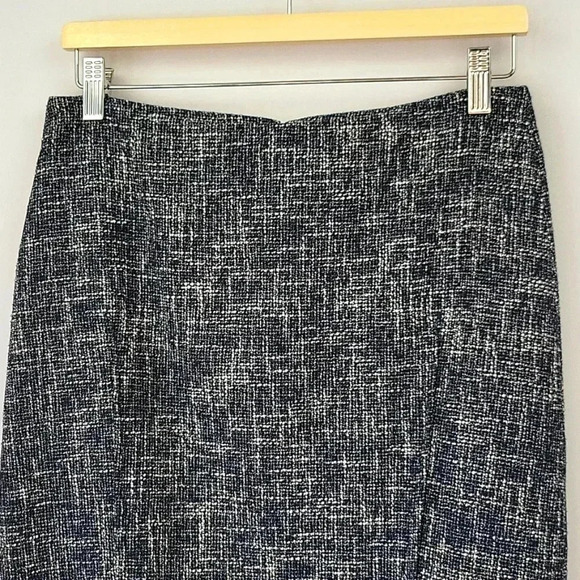 Michael by Michael Kors Tweed Skirt Navy/Lt. Gray Size 4 - Picture 3 of 15